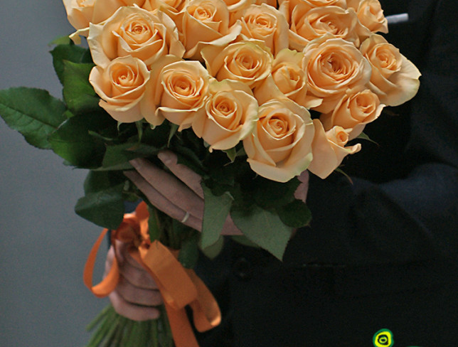 Букет из 31 Кремовой розы 60 см Фото
